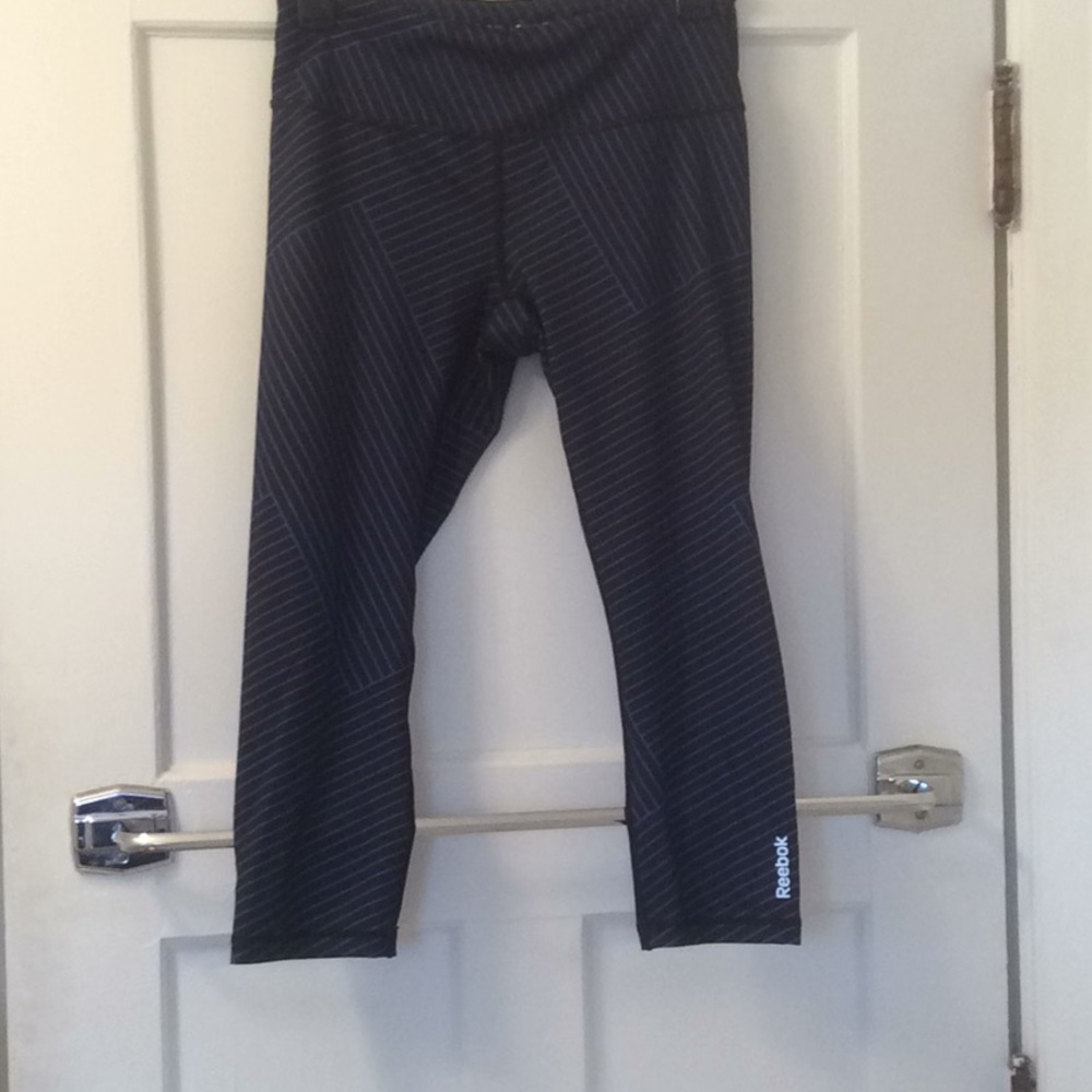 Athletic leggings